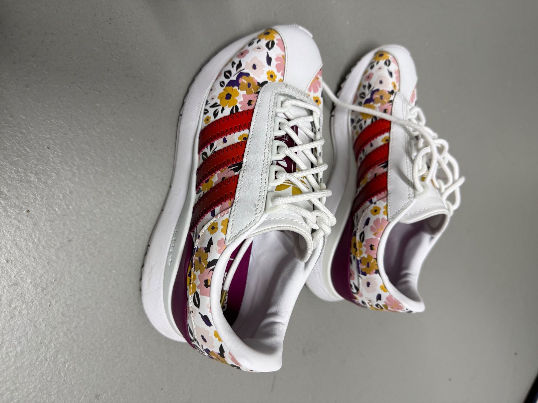 Adidas Scarpe da donna: Sneaker Adidas – Usato da Roggwil BE venduto da cin_9bj8 1