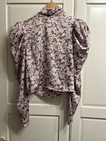 Zara Bluse - Blumenmuster - Puffärmel - Grösse S