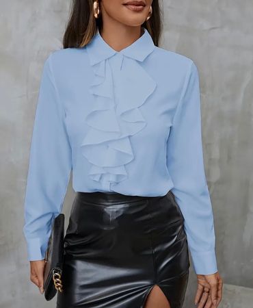 Himmelblaue Bluse mit Rüschen, neuwertig!