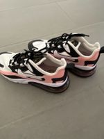 NIKE Air Max 270 React, Gr. 38,5, NEU