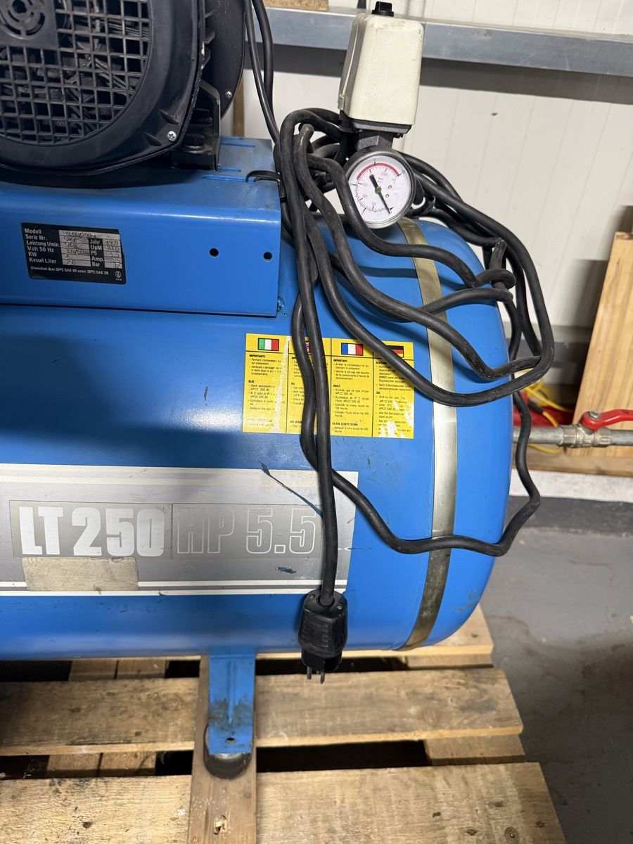 Abac Kompressoren: Kompressor ABAC LT 250 HP5.5 – Gebraucht aus Bettlach von mehr86 2