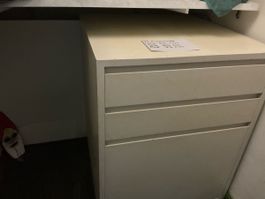 Commode 