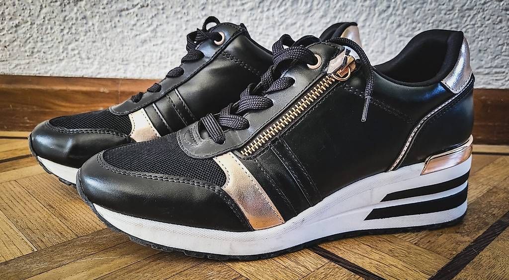 Damenschuhe: SNEAKERS Venice Chunky mit Gold Grösse 40 – Neu (gemäss Beschreibung) aus Näfels von AllerleiCH