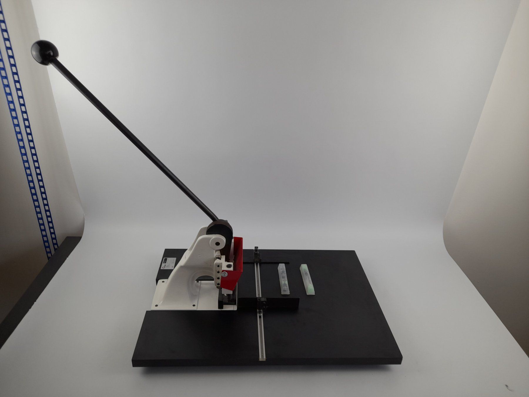 Tutte le macchine: STAGO Stanzmaschine HS 50 – Usato da Liebefeld venduto da Restwert_Liebefeld