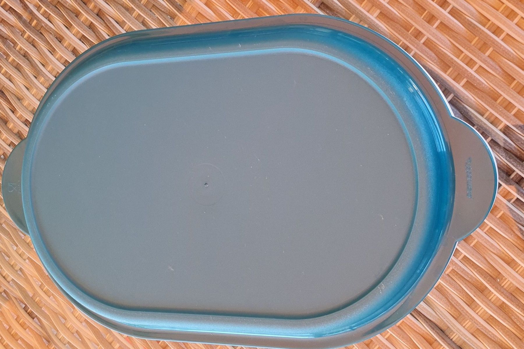 Tupperware Contenitori & Simili: Tupperware Siebservierer  oval, türkis neu – Nuovo (secondo la descrizione) da Münsingen venduto da Cuci31