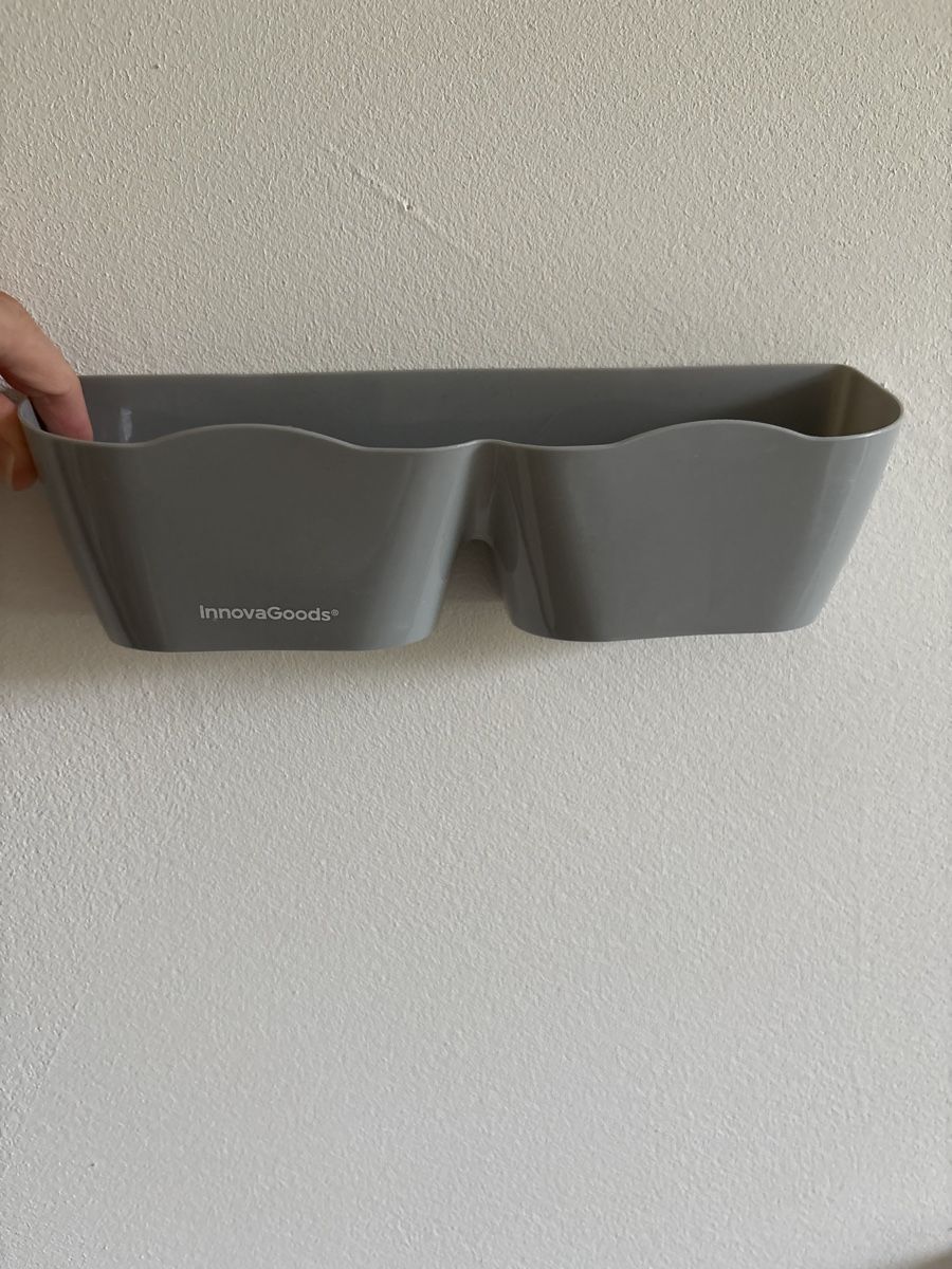 Regale: On the walls holders – Gebraucht aus Regensdorf von hal_79v6