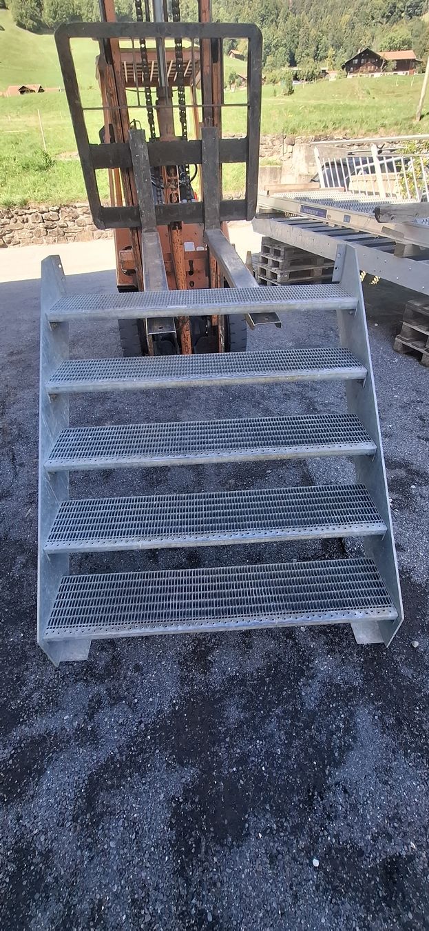 Scale: Treppe verzinkt – Usato da Reichenbach i. K. venduto da Wskorpion 1