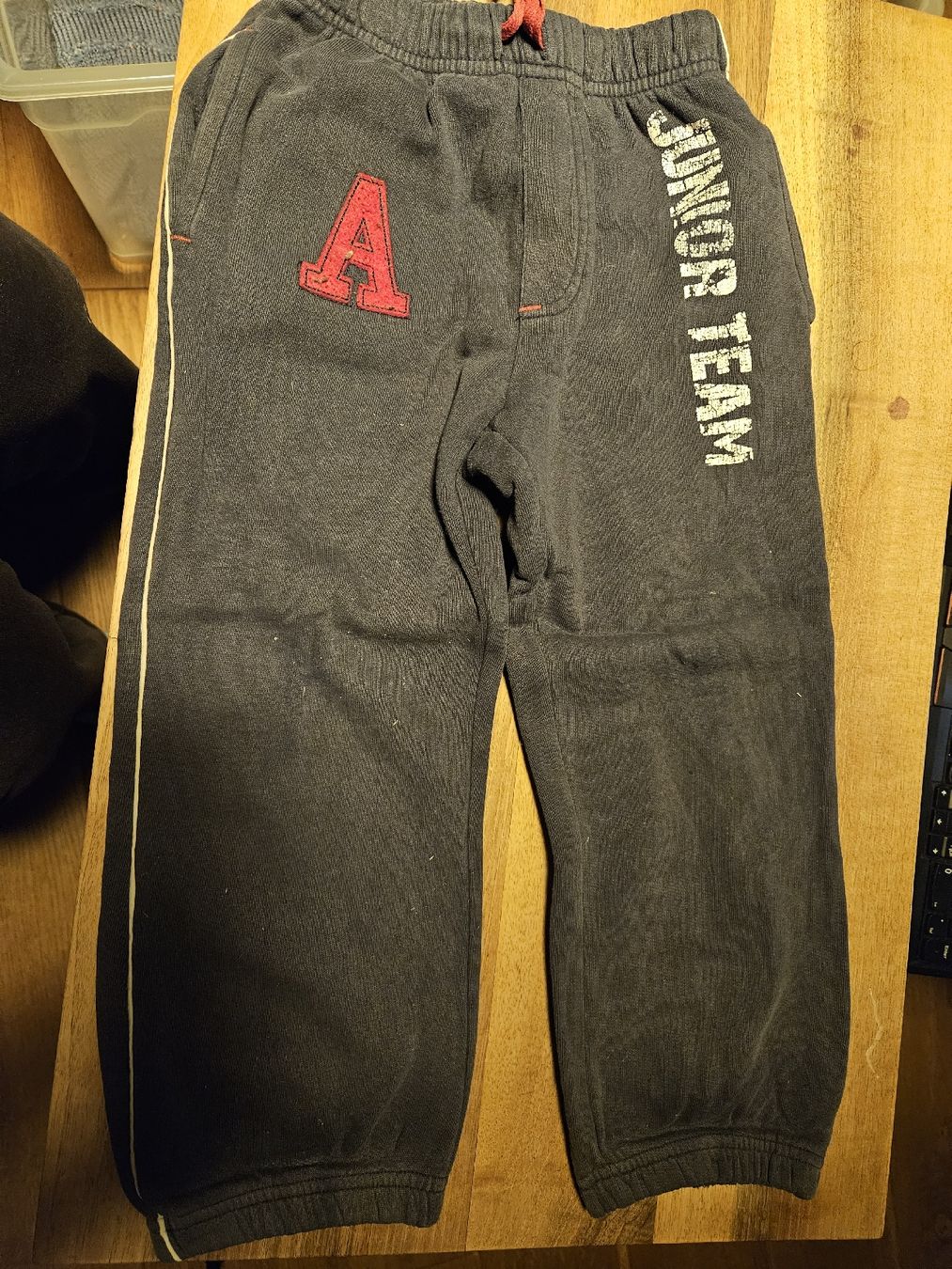 Pantaloni: Trainerhose, Gr. 104 – Usato da Spiez venduto da ann_y7bb