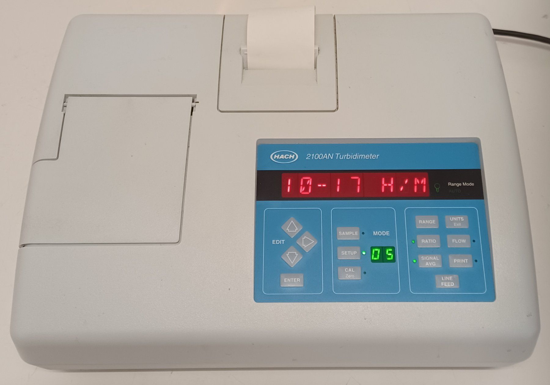 Accessori da laboratorio: Hach 2100AN Turbidimeter – Usato da Niederdorf venduto da LeptonAG_Labor 3