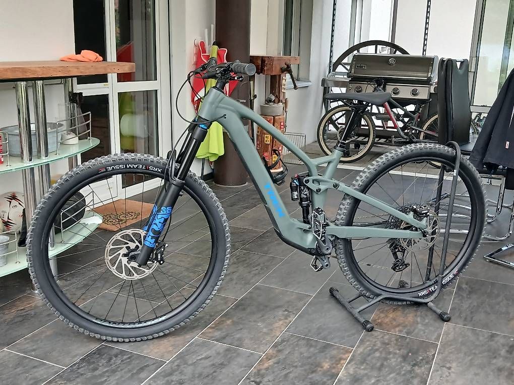Trek Biciclette: 2025 Trek fuel exe fully MTB – Nuovo (secondo la descrizione) da Krauchthal venduto da Mzbini 2
