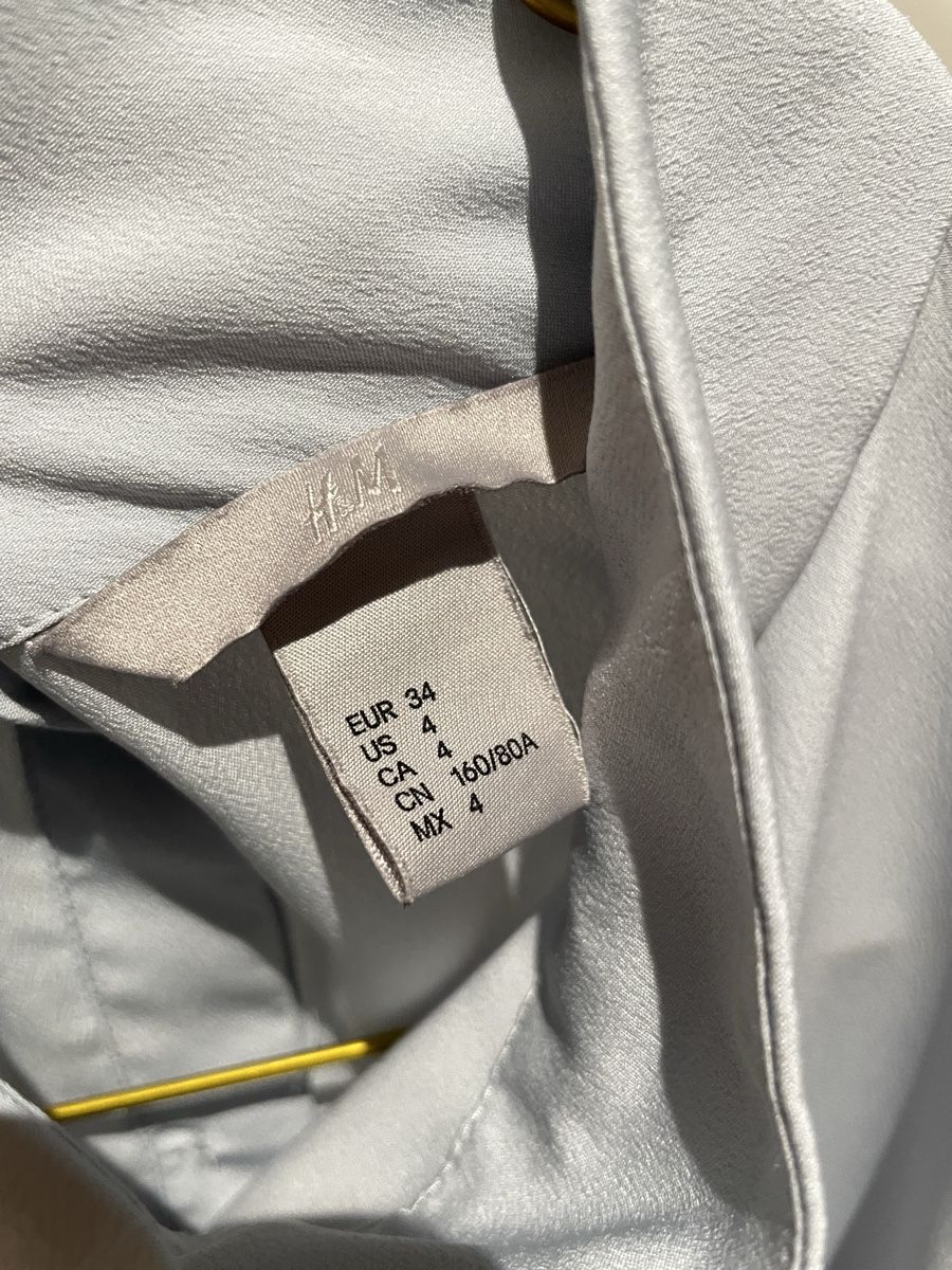 H&M Blusen: Elegante Bluse hellblau – Gebraucht aus Zofingen von silbosja 3