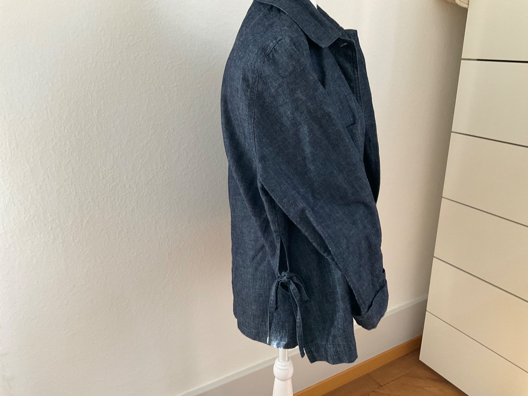 Cos Giacche: Jeansjacke von COS – Usato da Bern venduto da Gabriela32 3