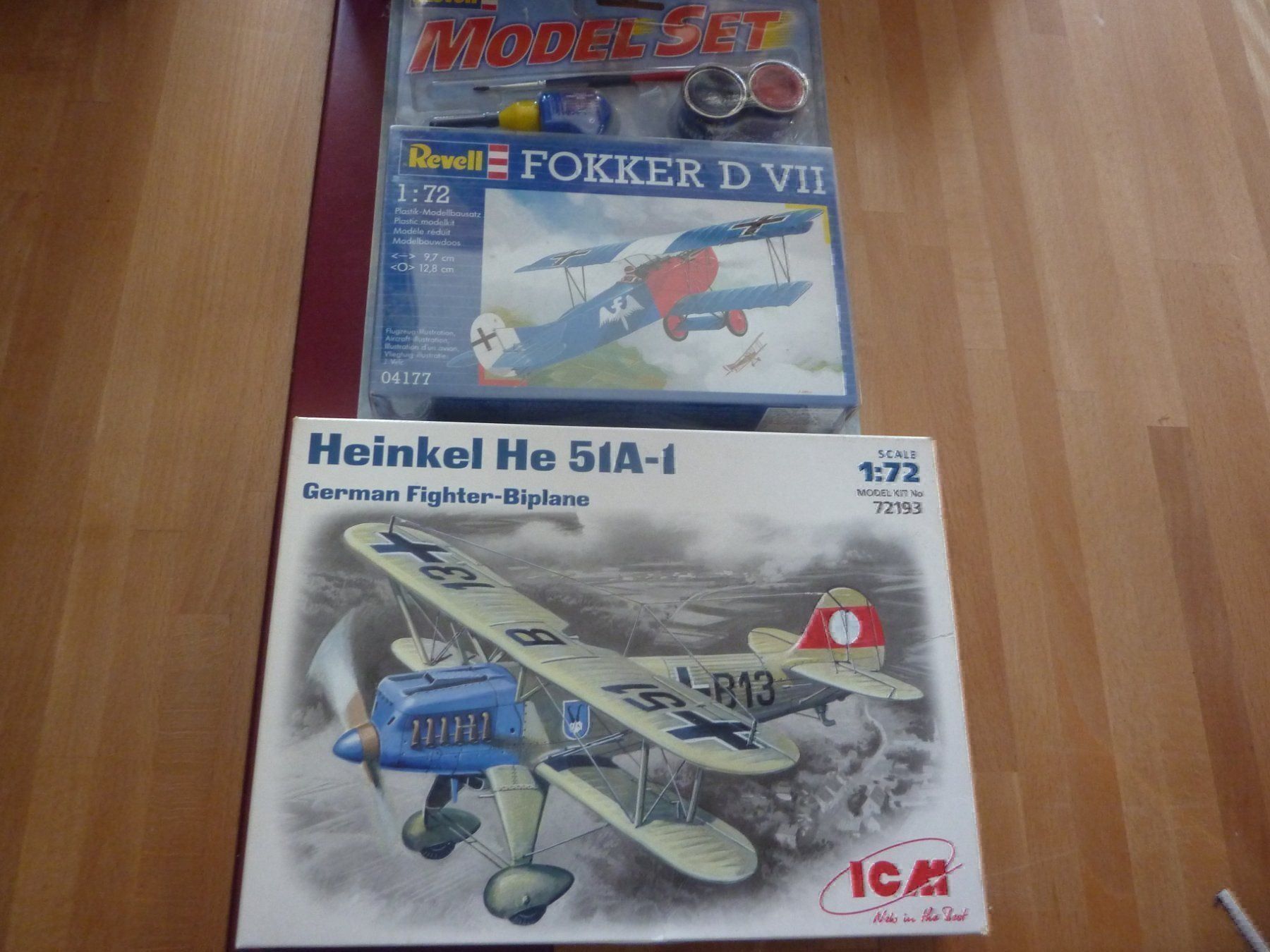 Kit di modellismo & Modellini statici: 2X MODEL KIT – Nuovo e nell'imballaggio originale da Balsthal venduto da bouteliee