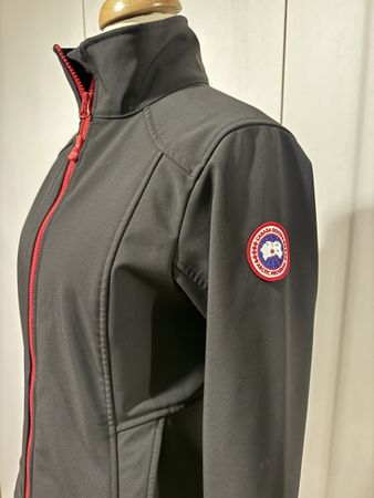 Canada Goose Softshell Jacket - Black/Red - Size XS