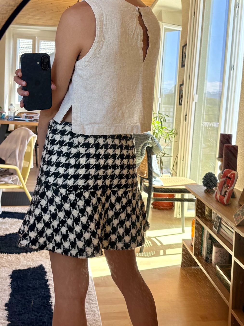Gonne: Face to Face tweed mini skirt S / 36 – Usato da Fribourg venduto da georgeabottino 4
