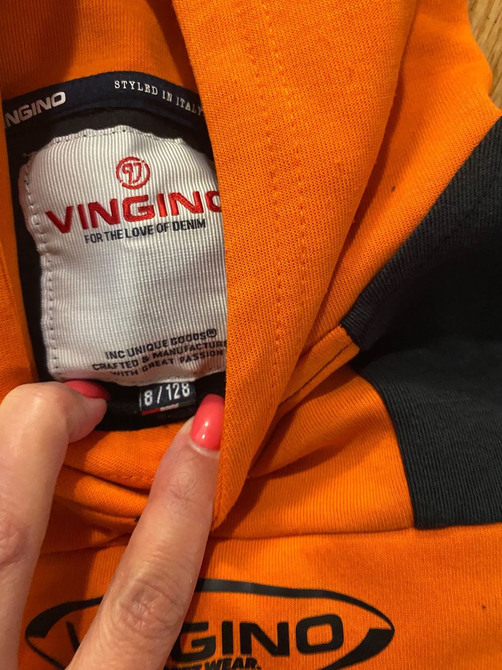 Vingino Maglioni & Felpe: Vingino Pulli Gr. 128 – Usato da Winterthur venduto da Baby117 1