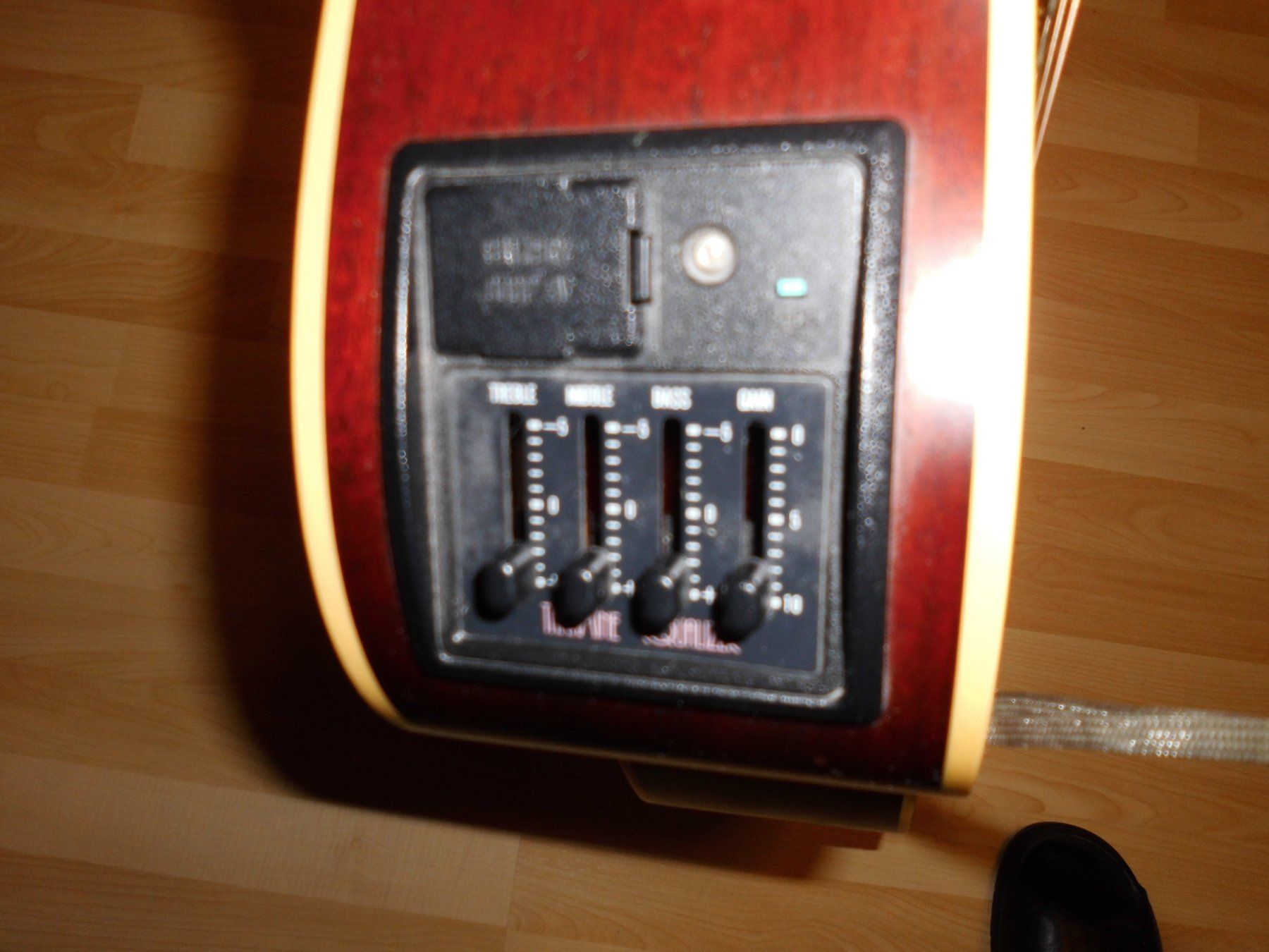 Takamine Instruments de musique: Western Gitarrre – D'occasion à Kaiseraugst par 25121944 2