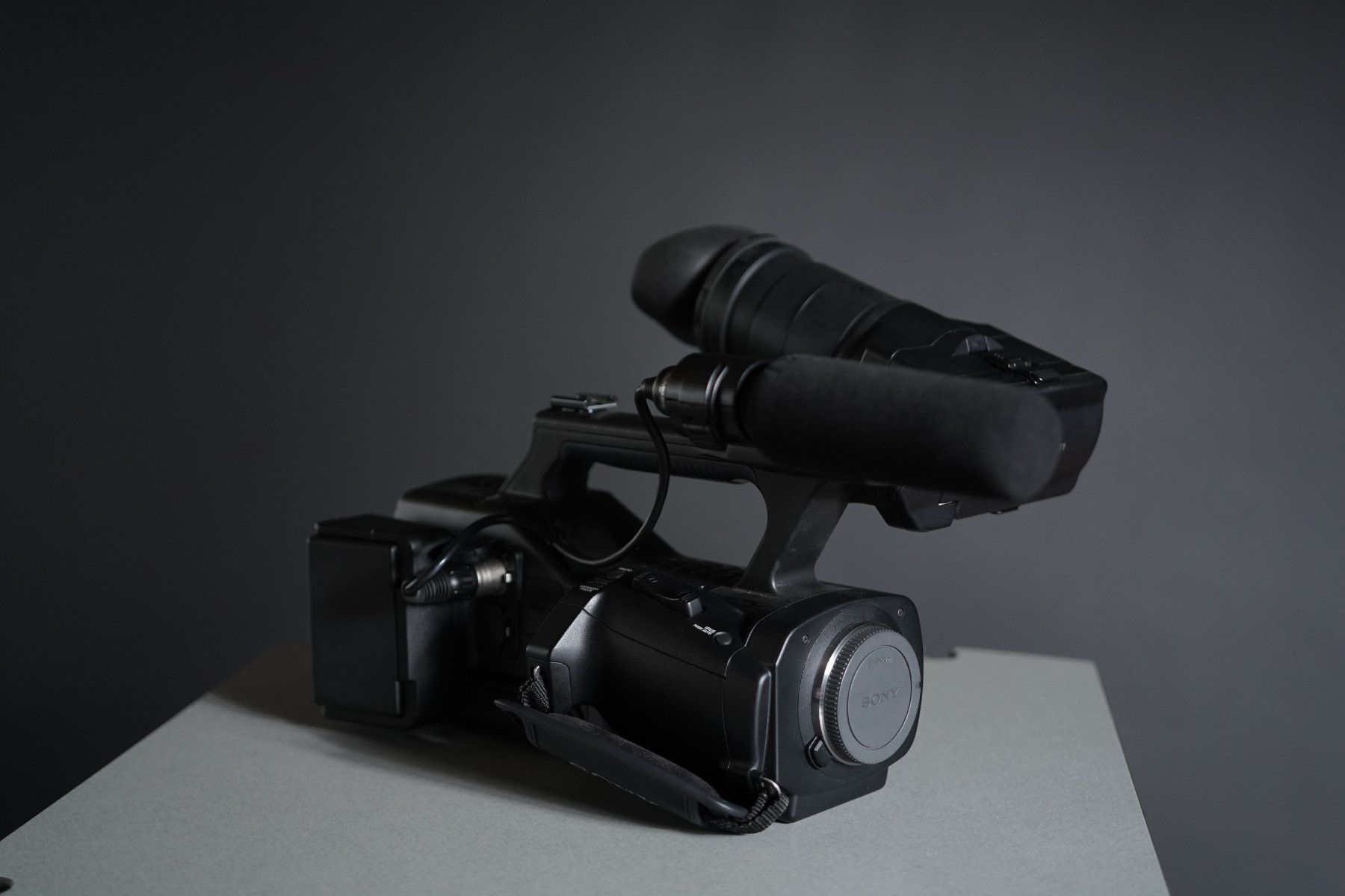 Sony Videocamere: Sony Pro Camcorder NX-CAM NEX-EA50 – Usato da Renan BE venduto da Pro7Concept 1