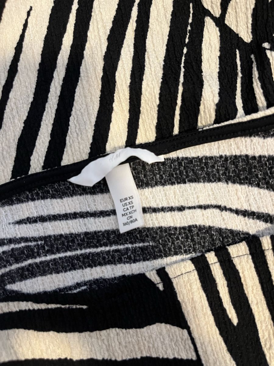 Tops: Top gemustert schwarz-beige XS neu – Neu (gemäss Beschreibung) aus Birrwil von vanyboo 3