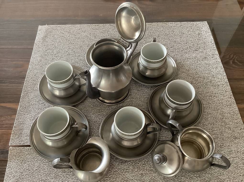Set di piatti: Mocca Set aus 95% Zinn – Usato da Bremgarten AG venduto da Rhoru 1