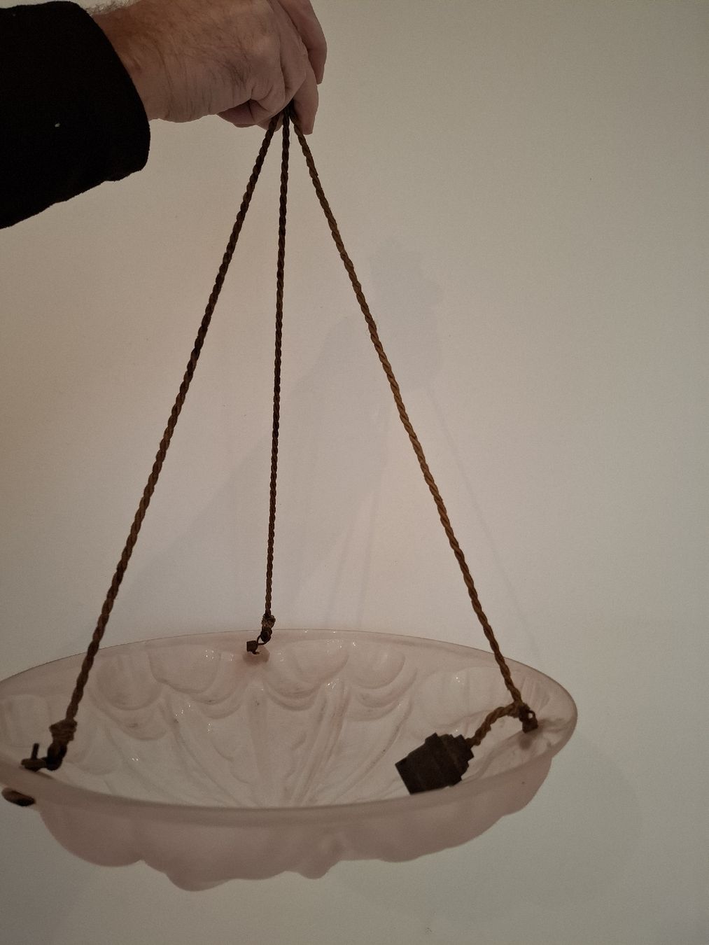 Lampade: Art Deco Hängeleuchte, Pressglas rosé – Usato da Sumiswald venduto da kei_n5ll 1