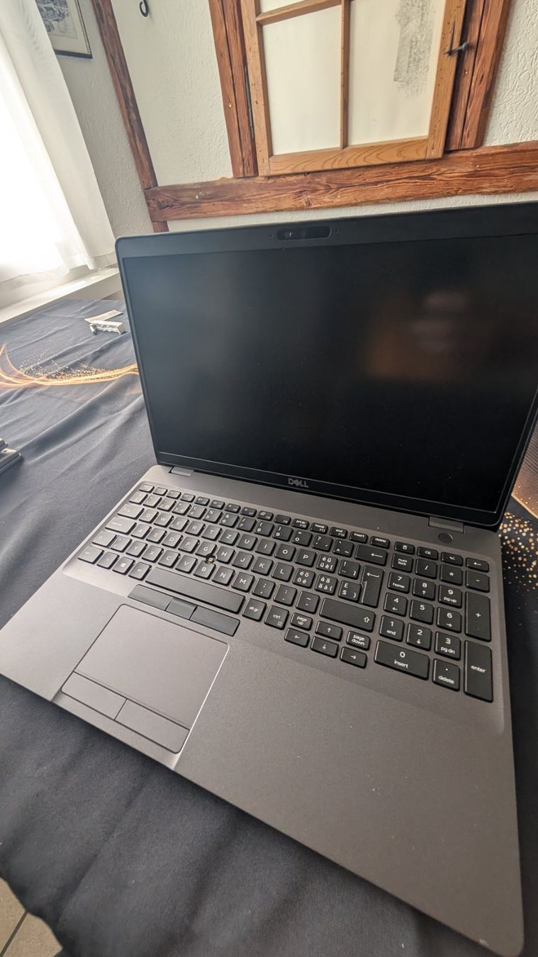 Dell Notebook: DELL Latitude 5500 (1) – Usato da Mühlethal venduto da Shaokahn