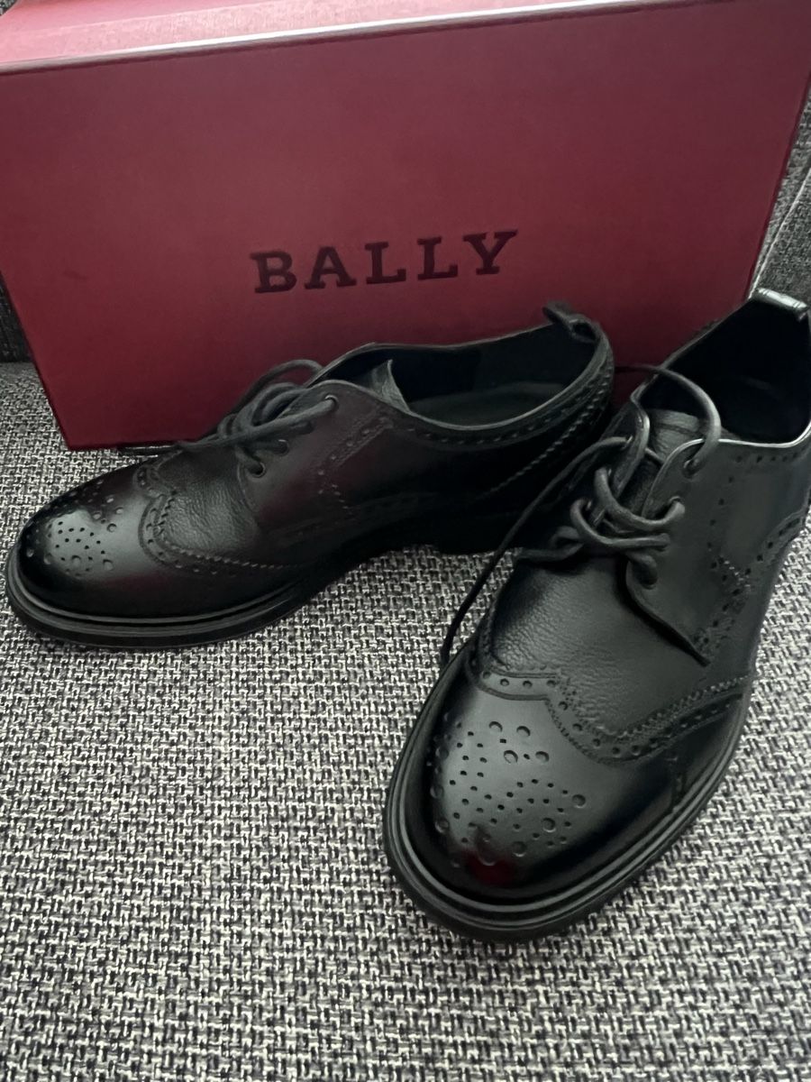 Bally Scarpe da uomo: Bally Schuhe mit Budapestermuster 42.5 – Nuovo e nell'imballaggio originale da Zürich venduto da Walllstreet 2