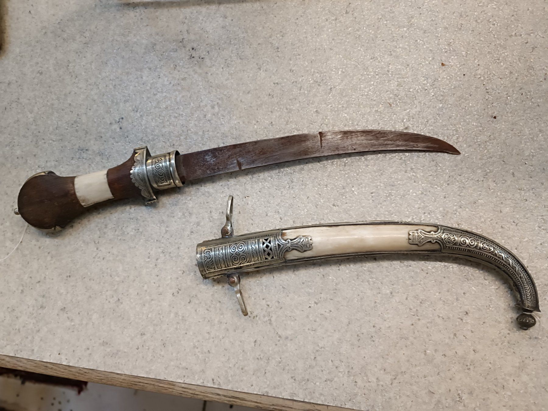 Altre raccolte & rarità: Marokkanischer Dolch – Usato da Reiden venduto da Zofi-Brocki