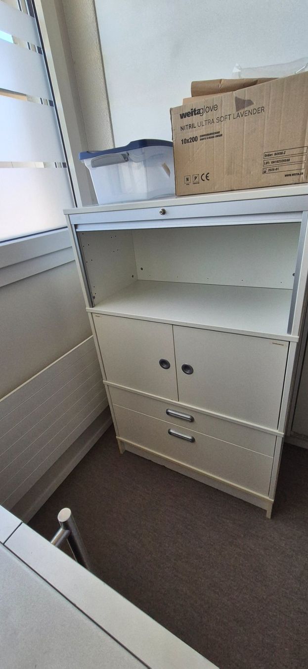 Ikea Armadi: Büromöbel IKEA Effektiv – Usato da Huttwil venduto da Hpb7 1