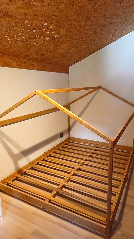 Betten: Lit Cabane Enfant 140x200 – Gebraucht aus Clarens von gui_m7sp