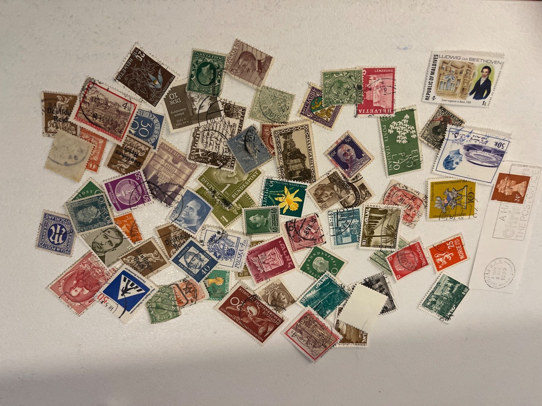 Tutti i francobolli: Lot 45: Lot mit mix Briefmarke – Usato da Chiasso venduto da AzenYa 1