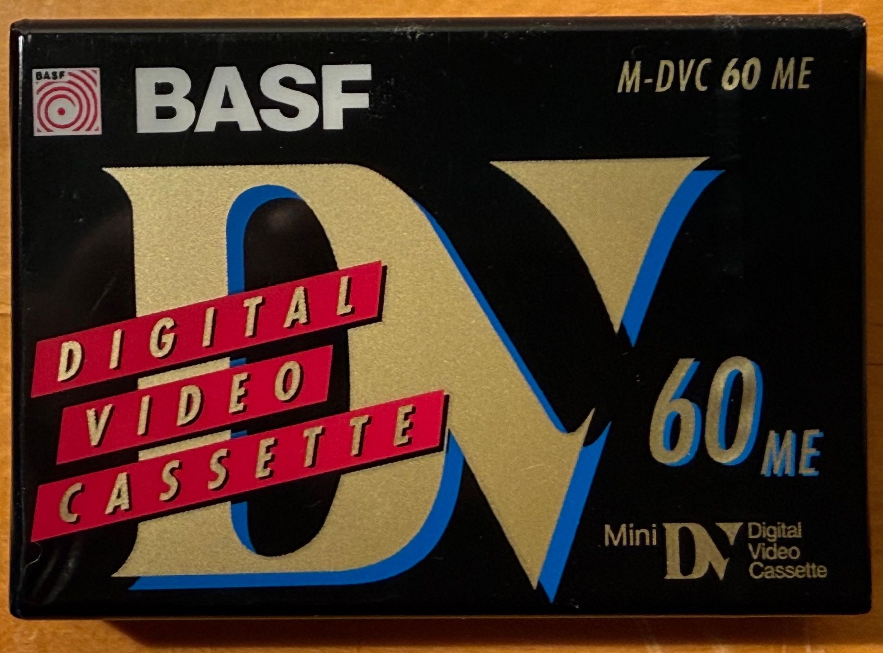 Cassette vuote: 13 Digital Video Cassetten, neu – Nuovo e nell'imballaggio originale da Bülach venduto da Twinggy