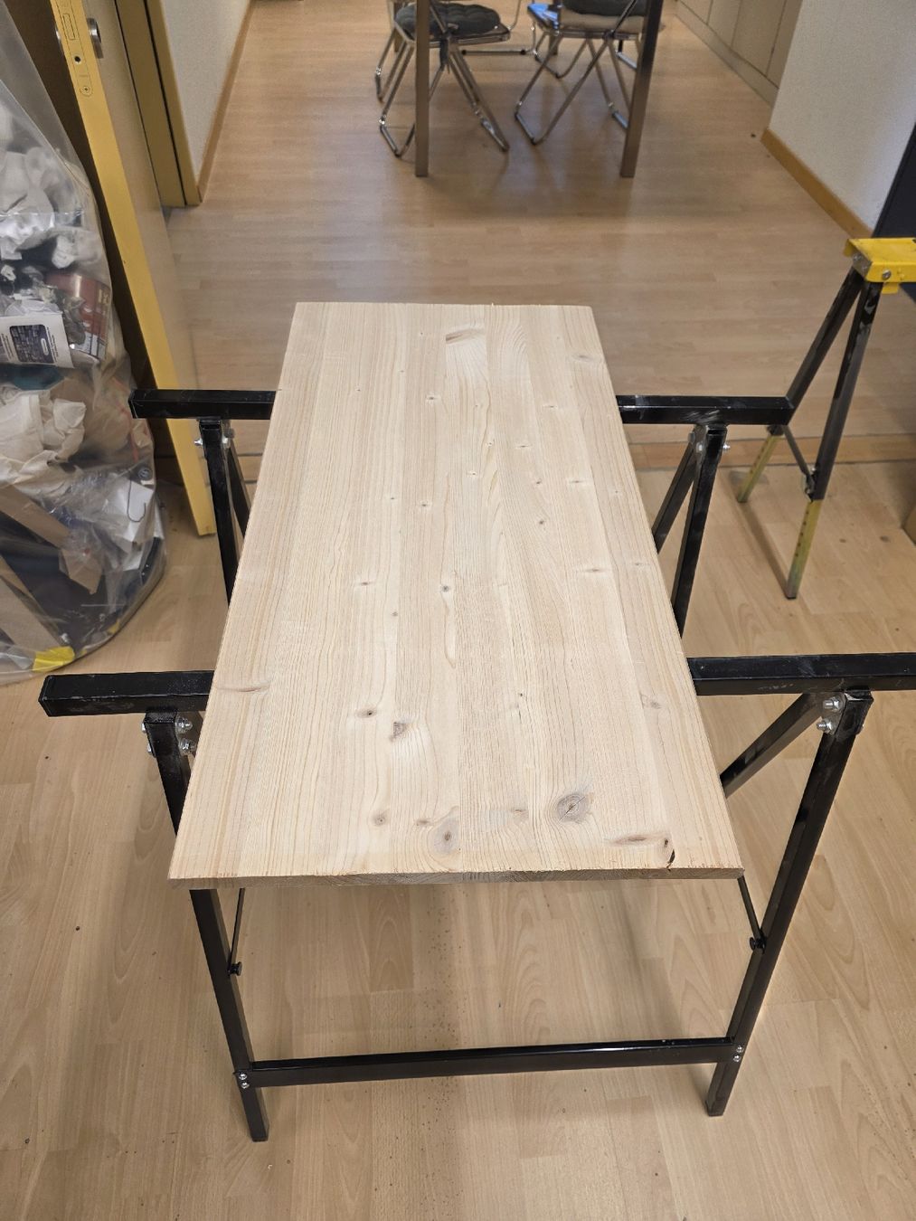Articoli in legno: 5 Stück Regal Holzplatten  – Nuovo (secondo la descrizione) da Zürich venduto da auctionhero