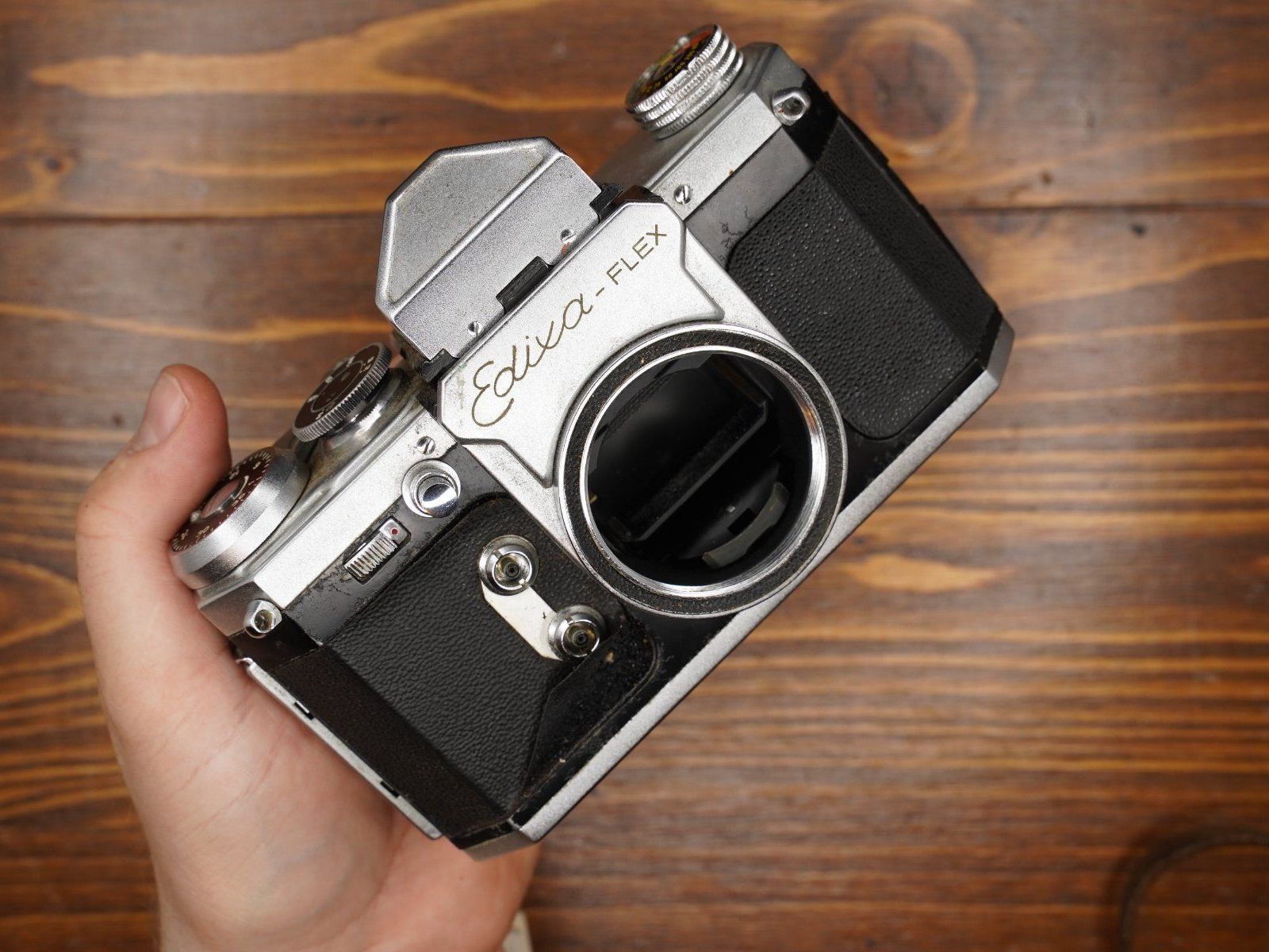 Edixa Fotocamera: Edixa-Flex, Auto Cassaron 50mm f2.8 mit case – Difettoso da Bern venduto da FotoStrobo.ch_Outlet 2
