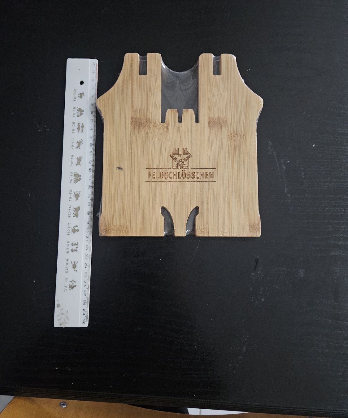 Piatti di portata: Feldschlösschen  Holz brett - Neu & Originalverpackt – Nuovo e nell'imballaggio originale da Figino venduto da mayam63 3