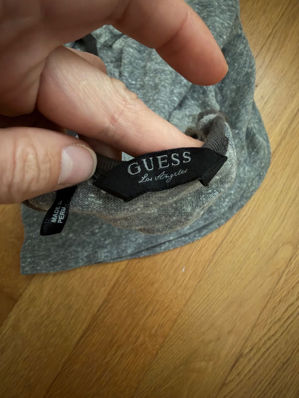 T-shirt: Guess T Shirt, Grösse S, Y2K – Usato da Seengen venduto da collineC 3