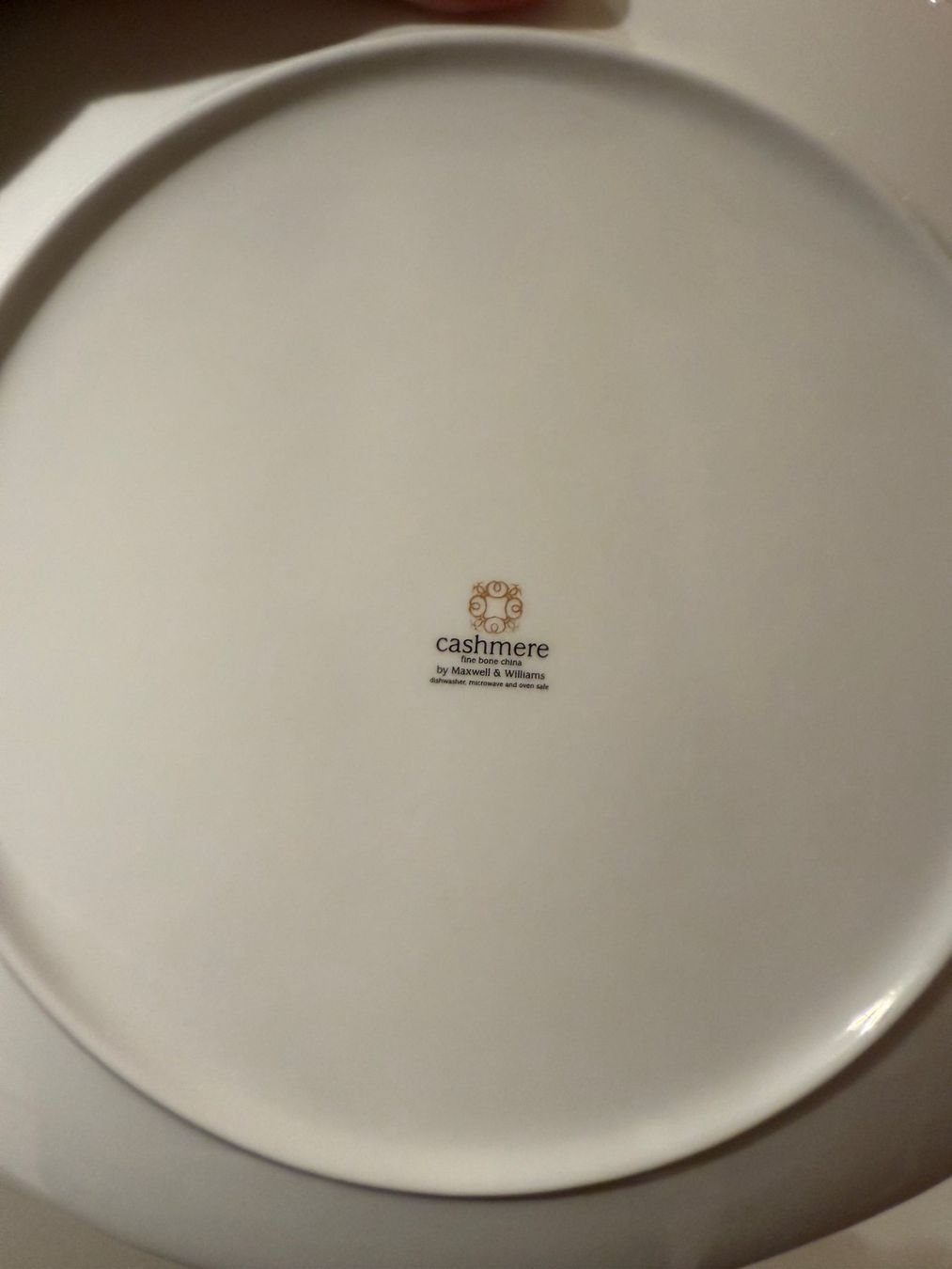 Maxwell & Williams Piatti: Maxwell & Williams Cashmere Teller Set, 6 Stk. Weiss – Usato da Wiesendangen venduto da knut25