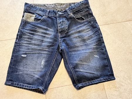 Shorts Jeans. Gr. 32/M/176