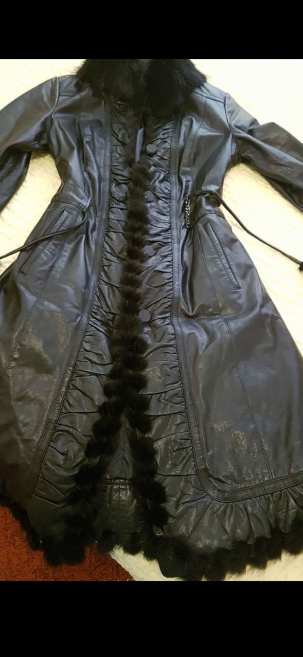 Cappotti: Pelz Leder Mantel Gr/M – Usato da Basel venduto da Ivana_4