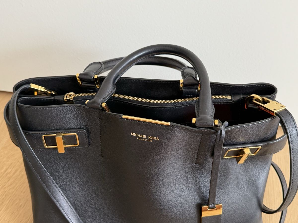 Michael Kors Borse da donna: MICHAEL KORS LEDERTASCHE – Usato da Kilchberg ZH venduto da Dorian7 8