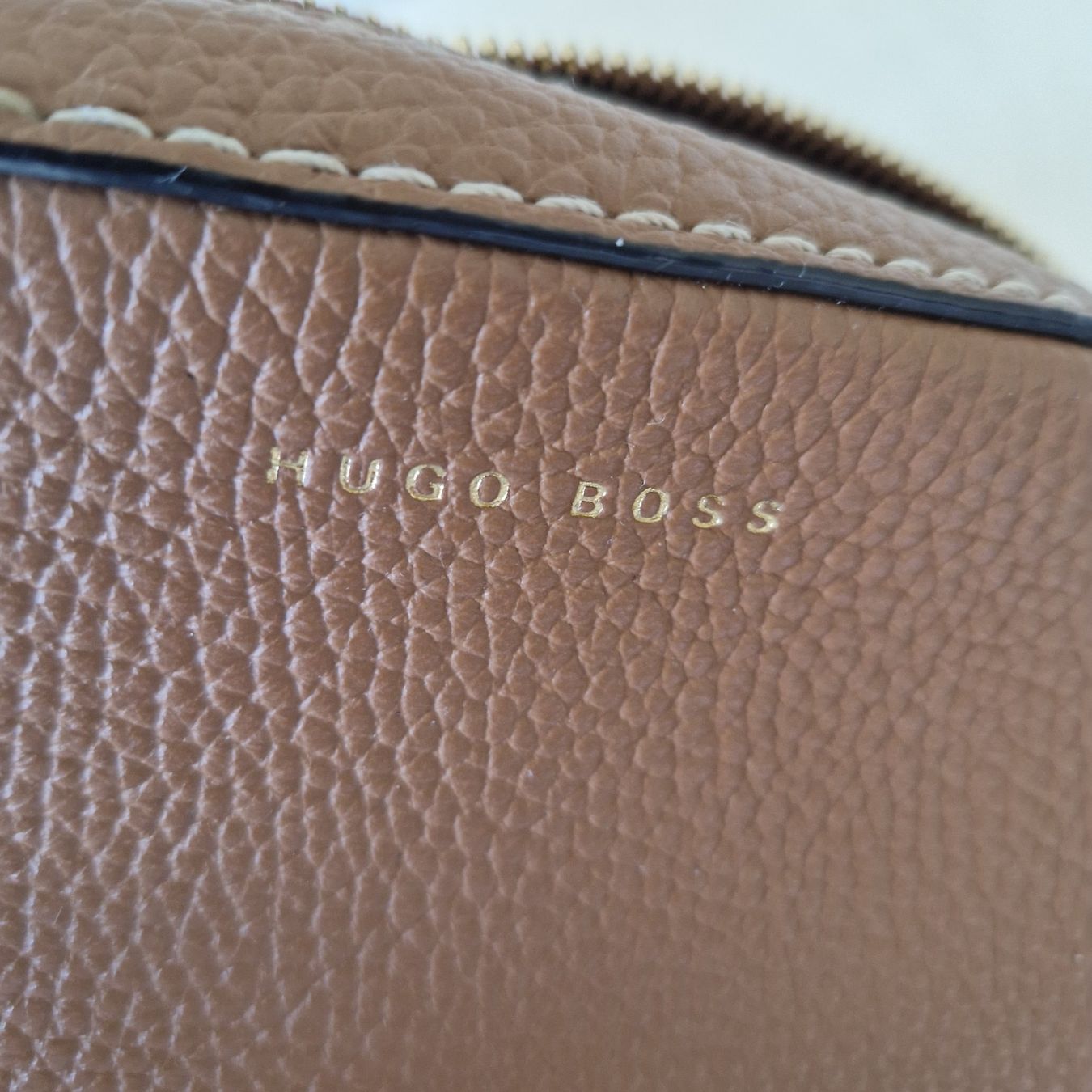 Hugo Boss Borse da donna: Sac Hugo Boss bandoulière – Nuovo (secondo la descrizione) da Onex venduto da AF. 2