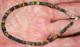 Armband L-4349 – Schwarze äthiopische Opal Rondellen 23 cm