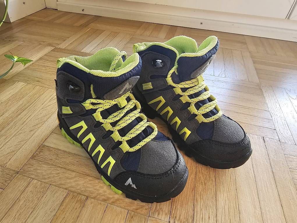 Schuhe für Jungen: Mc Kinley Wanderschuhe Kinder Gr. 28 – Gebraucht aus Uetikon am See von grubi84