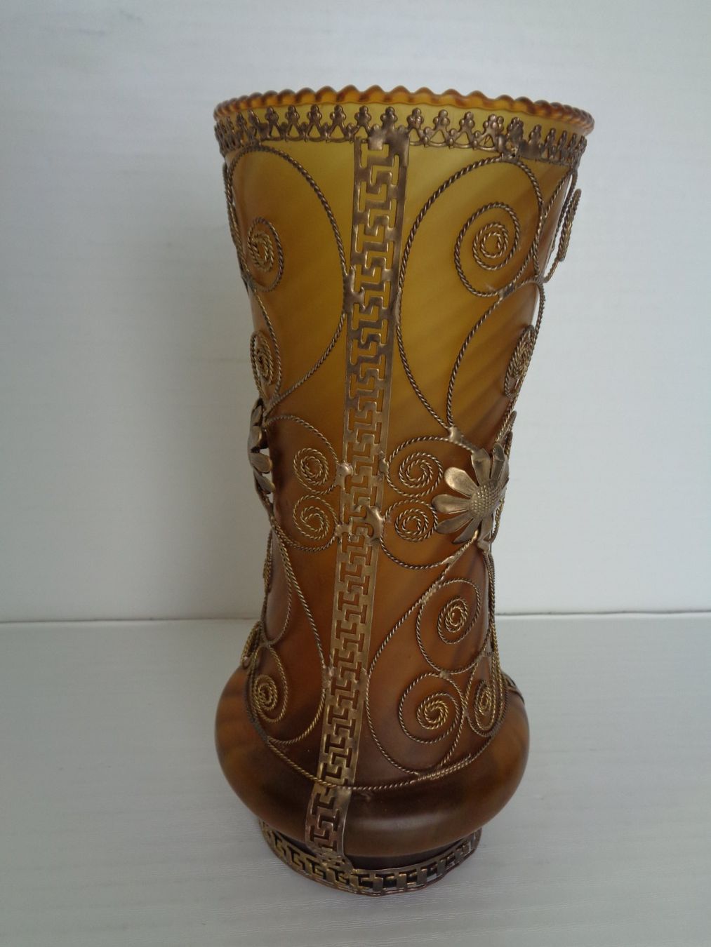 Vase & Récipients: Seltene alte Glasvase mit Metallrelief eingefasst – D'occasion à Chur par omonia 4