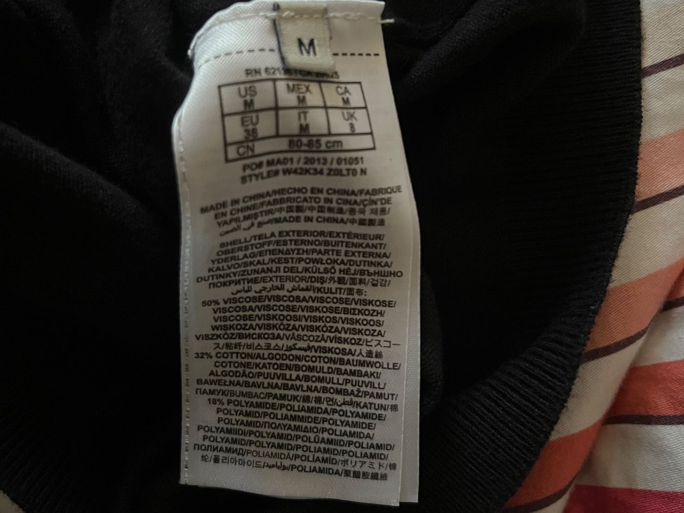 Guess Kleider: Guess Damen Kleid mit Spitze Gr. M 38 – Neu (gemäss Beschreibung) aus Frauenfeld von cookies_and_cream 4