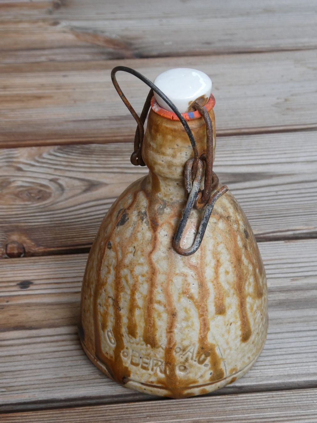 Bottiglie: uralte Steingut Bügelflasche BERN ......? – Usato da Lüchingen venduto da Eeizo 2