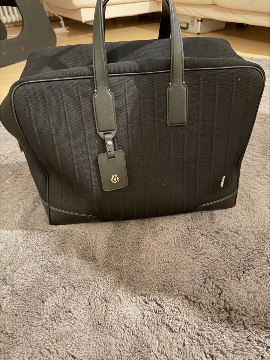 Rimowa Reisekoffer: Rimova Reisetasche – Neu (gemäss Beschreibung) aus Rotkreuz von lar_k2rc