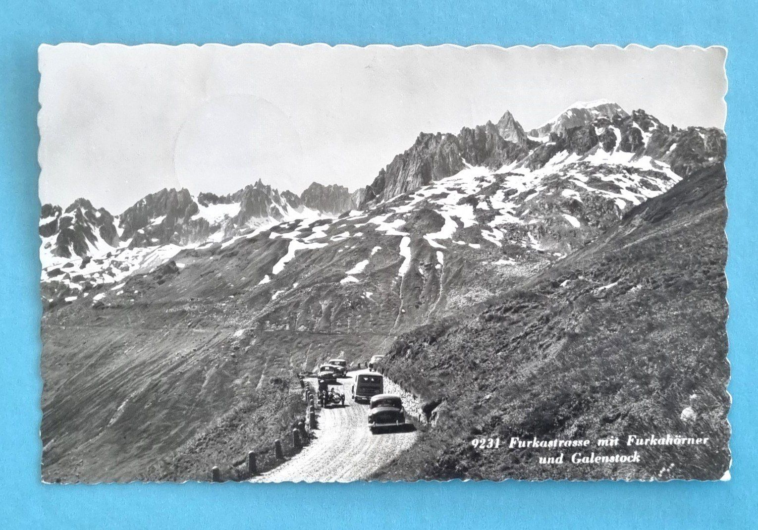 Cartoline postali: Furkapass - Oldtimer auf der Passtrasse - 1963 – Usato da Rothrist venduto da RROENK