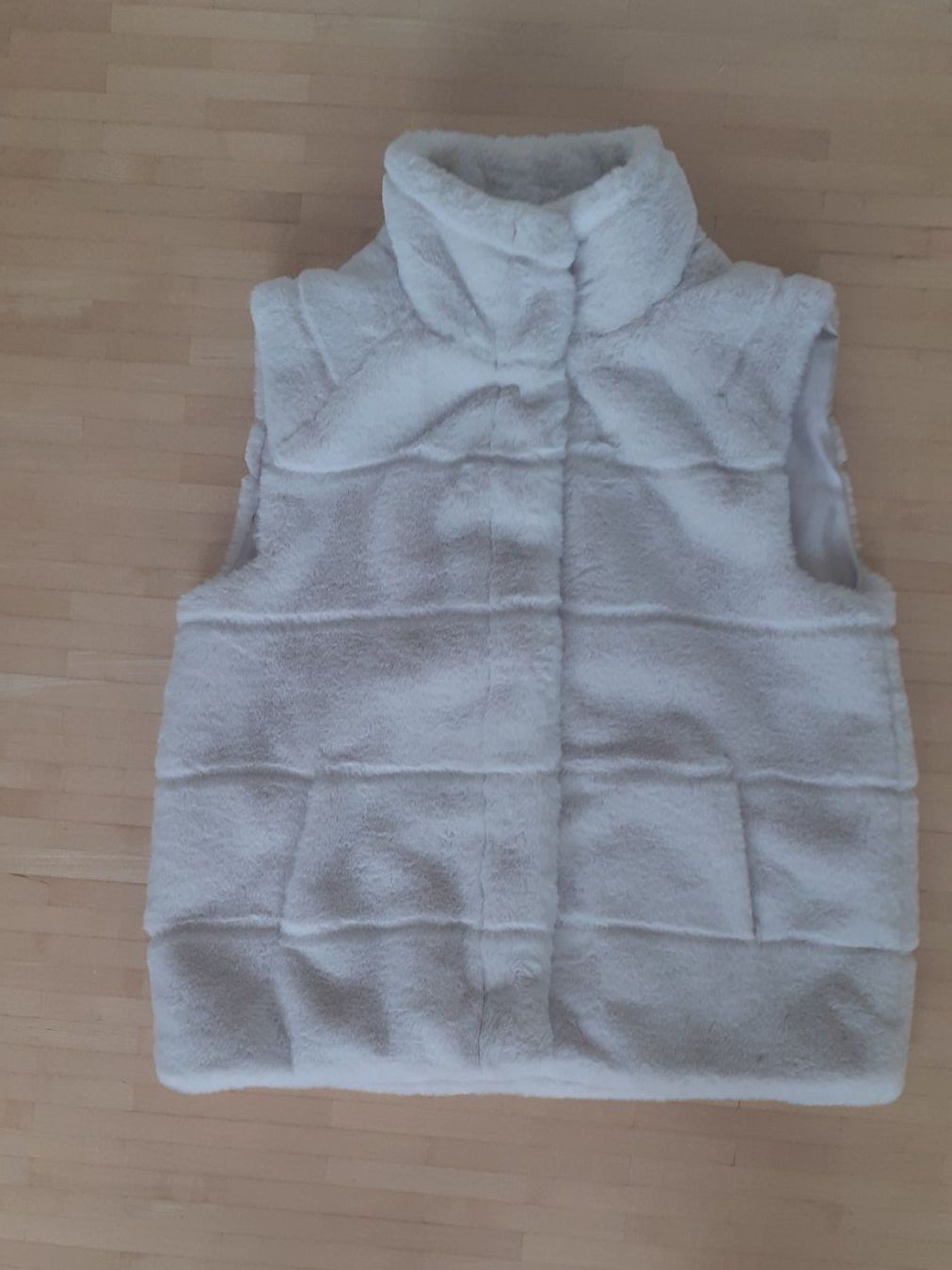 Monari Gilet & Giacche senza maniche: Monari Kunstfell-Weste Ecru Gr. 40 NP 140.- – Nuovo (secondo la descrizione) da Frasnacht venduto da readygo