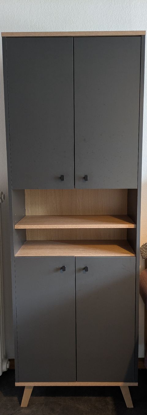 Armadi: Hochschrank – Usato da Rafz venduto da Ainzelstuck
